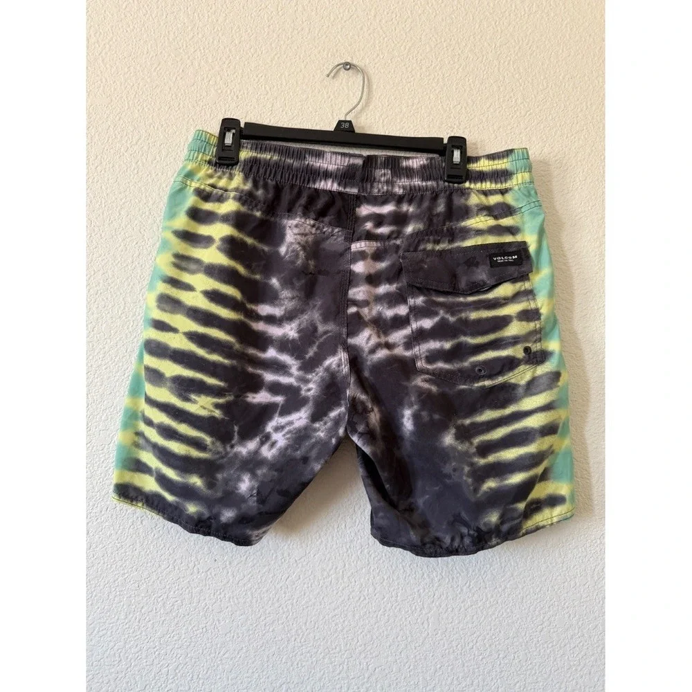 Volcom Mens Tie Dye Board Shorts Teal Black Yellow Elastic Waist Size M
